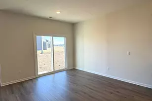 276 Dowler Dr, South Bloomfield, OH 43103 - Photo 6