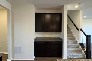 276 Dowler Dr, South Bloomfield, OH 43103 - Photo 4