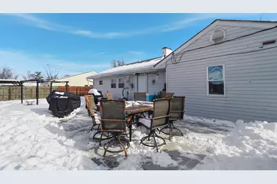 306 Madison Drive S, West Jefferson, OH 43162 - Photo 24