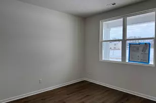 330 Honeysuckle St, South Bloomfield, OH 43103 - Photo 10