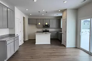 330 Honeysuckle St, South Bloomfield, OH 43103 - Photo 6