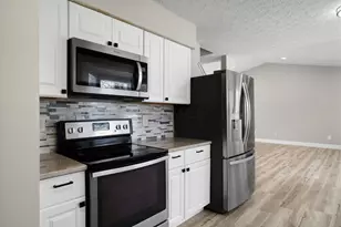 5018 Charming Ct, Columbus, OH 43231 - Photo 18