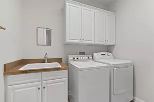 2022 Lake Shore Dr, Columbus, OH 43204 - Photo 32