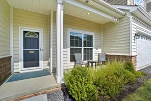 1622 Linkhorn Dr, Grove City, OH 43123 - Photo 1