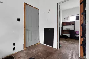 558 Maplewood Ave, Columbus, OH 43213 - Photo 2