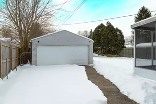 4105 Elbern Ave, Whitehall, OH 43213 - Photo 2