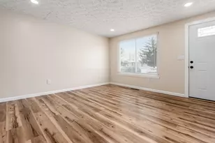3586 Alkire Rd, Grove City, OH 43123 - Photo 12