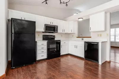 859 Lescar Lane, Galloway, OH 43119 - Photo 6