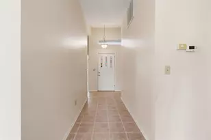 1124 Napa Ridge, Dayton, OH 45458 - Photo 8