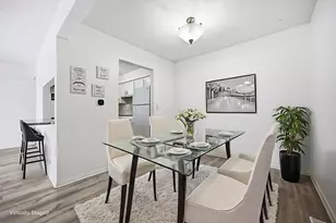 5258 Captains Ct, Columbus, OH 43220 - Photo 2