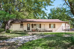 10499 Hazelton-Etna Rd SW, Pataskala, OH 43062 - Photo 1