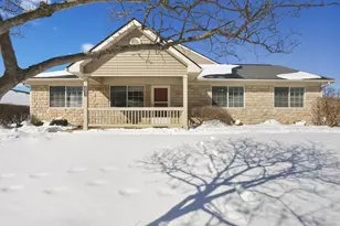 233 Wildwood Ct, Heath, OH 43056 - Photo 2