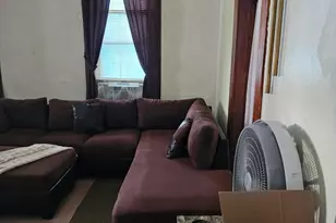 304 Johnson St, Columbus, OH 43203 - Photo 2