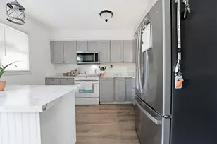 2343 Hardesty Ct, Columbus, OH 43204 - Photo 6