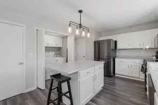 3120 Capstone Way, Columbus, OH 43221 - Photo 12