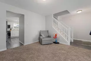 3120 Capstone Way, Columbus, OH 43221 - Photo 8