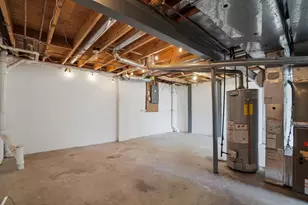 4920 McPartlan Ct, Columbus, OH 43221 - Photo 36