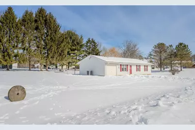 62132 Beech Circle Road, Cambridge, OH 43725 - Photo 4