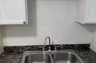 649 N Nelson Rd, Columbus, OH 43219 - Photo 4