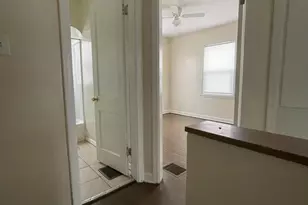 649 N Nelson Rd, Columbus, OH 43219 - Photo 22