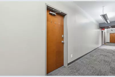 769 N High Street #R301, Columbus, OH 43215 - Photo 20