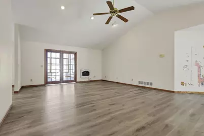 655 W Thrush Avenue, Crestline, OH 44827 - Photo 10