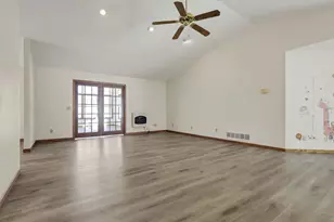 655 W Thrush Ave, Crestline, OH 44827 - Photo 10