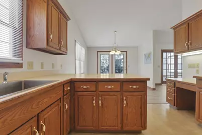 655 W Thrush Avenue, Crestline, OH 44827 - Photo 16