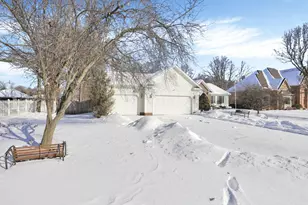 655 W Thrush Ave, Crestline, OH 44827 - Photo 4