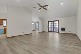 655 W Thrush Ave, Crestline, OH 44827 - Photo 6