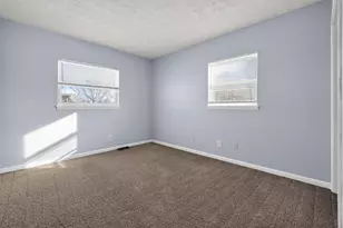 1805 E 26th Ave, Columbus, OH 43219 - Photo 4