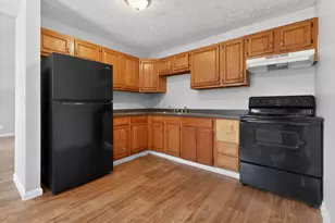 1805 E 26th Ave, Columbus, OH 43219 - Photo 8