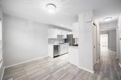 97 Tarryton Court W #19H, Columbus, OH 43228 - Photo 4