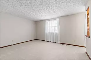 5000 Honeysuckle Blvd, Columbus, OH 43230 - Photo 14