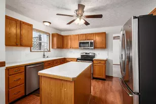 1195 Village Dr, Marysville, OH 43040 - Photo 16