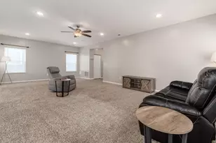 1603 Lewes Castle Dr, Grove City, OH 43123 - Photo 12