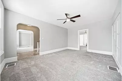 378 E Franklin Street, Circleville, OH 43113 - Photo 2