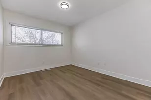 814 Miriam Dr W, Columbus, OH 43204 - Photo 32