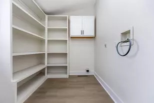 814 Miriam Dr W, Columbus, OH 43204 - Photo 24