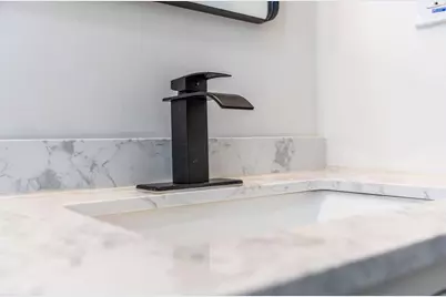 814 Miriam Drive W, Columbus, OH 43204 - Photo 28