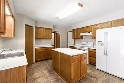 2248 Golden Leaf Lane, Columbus, OH 43223 - Photo 14