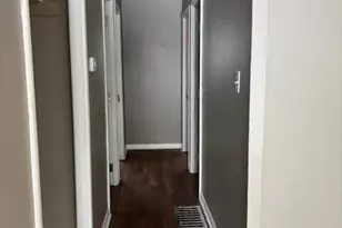 2020 Berrell Ave, Columbus, OH 43219 - Photo 4