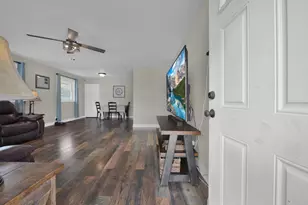 245 E Park Ave, London, OH 43140 - Photo 2