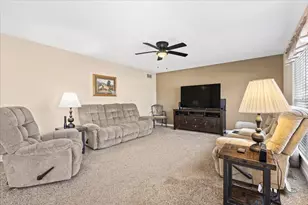 1636 E Turkey Run Dr, Newark, OH 43055 - Photo 8