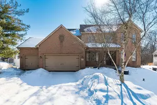 180 Oakwood Ct, Westerville, OH 43081 - Photo 4