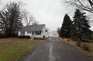 1946 Lehner Rd, Columbus, OH 43224 - Photo 2