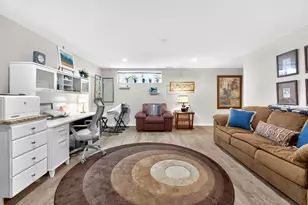 1054 Shady Lake Dr, Columbus, OH 43228 - Photo 32