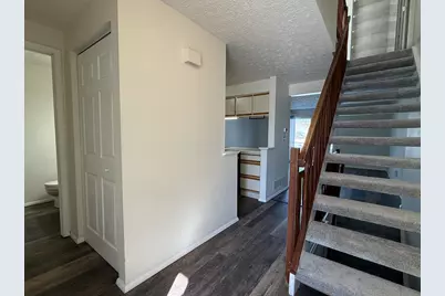 6706 Manring Court, Reynoldsburg, OH 43068 - Photo 2