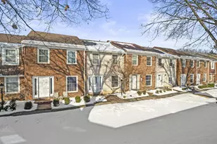 660 Dlyn St, Columbus, OH 43228 - Photo 4