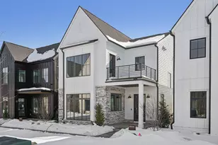 2828 Kobuk Dr, Columbus, OH 43228 - Photo 4